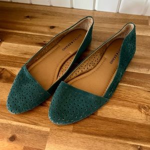 Size 7.5 Lucky Brand Emerald Suede flats